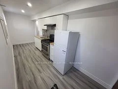 752 Galloway Crescent Lower, Mississauga, ON L5C 3Y2