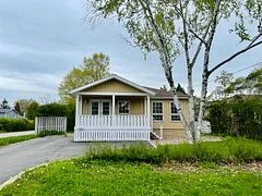 260 Vilma Drive, Oakville, ON L6L 3J8