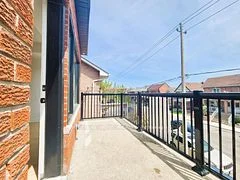 106 Lappin Avenue 3, Toronto W02, On M6h 1y4