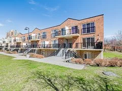 3037 Finch Avenue W 1037, Toronto W05, On M9m 0a4