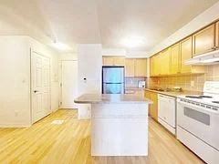 3880 Duke Of York Boulevard #1708, Mississauga, On L5b 4m7