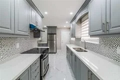 8 Graymar Road Upper, Brampton, On L6s 1z8