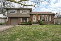 82 Rayne Avenue, Oakville, On L6h 1c2