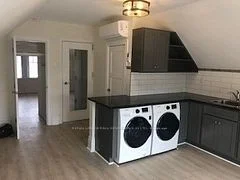 242 Keele Street 3rd Fl, Toronto W02, On M6p 2k3