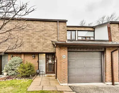 600 Silver Creek Boulevard Unit 32, Mississauga, On L5a 2b4