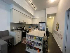 2560 Eglinton Avenue 402, Mississauga, On L5m 5r1