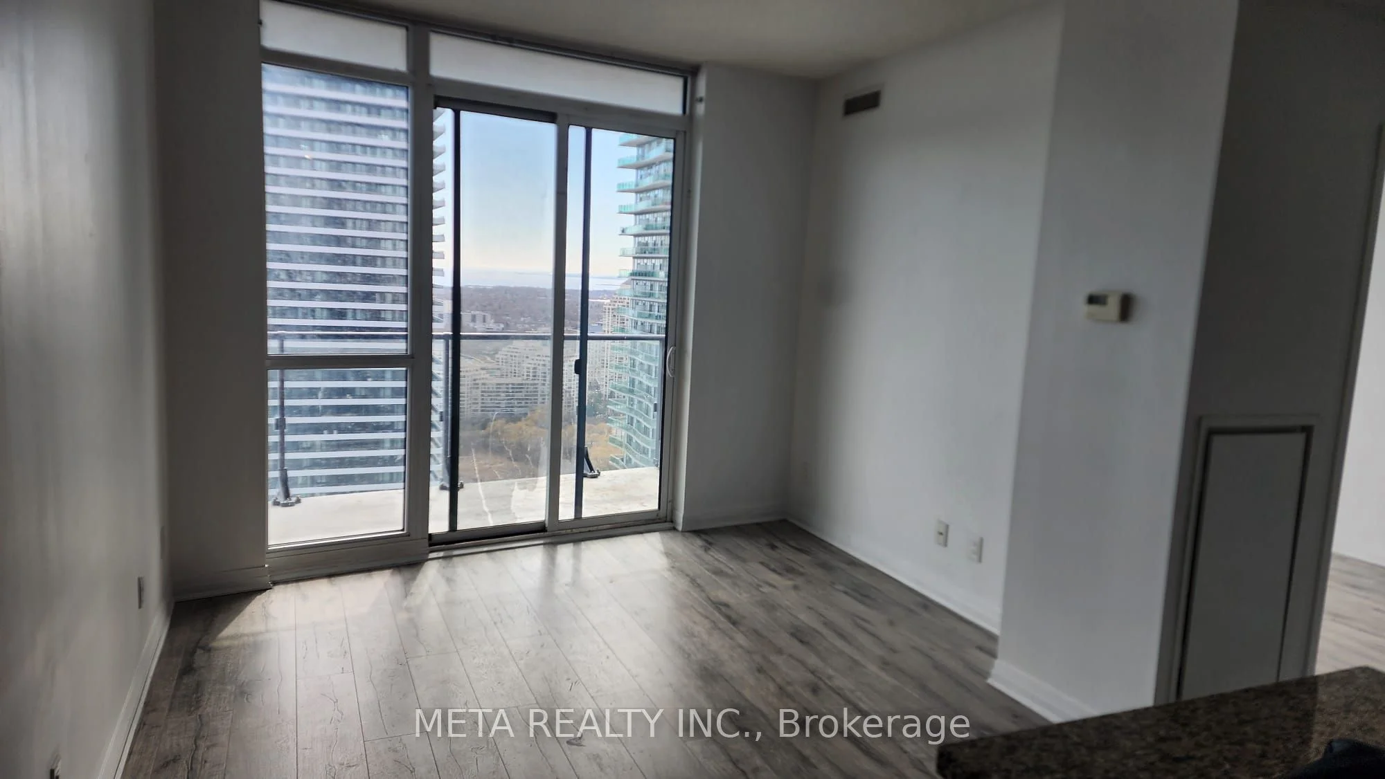 59 Annie Craig Drive 3505, Toronto W06, On M8v 0c4