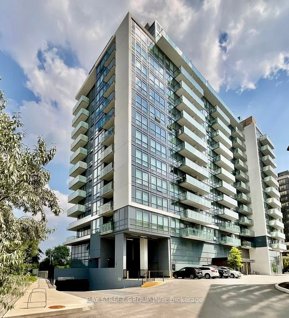10 De Boer Drive 901, Toronto W05, On M3j 0l6