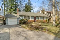 1404 Milton Avenue, Mississauga, On L5g 3c6