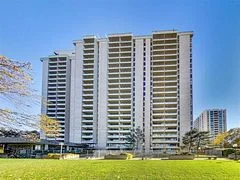 360 Ridelle Avenue 117, Toronto W04, On M6b 1k1