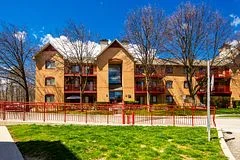 1496 Pilgrims Way 124, Oakville, On L6m 3g9