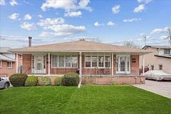 2480 Yeovil Road, Mississauga, ON L5J 2E9