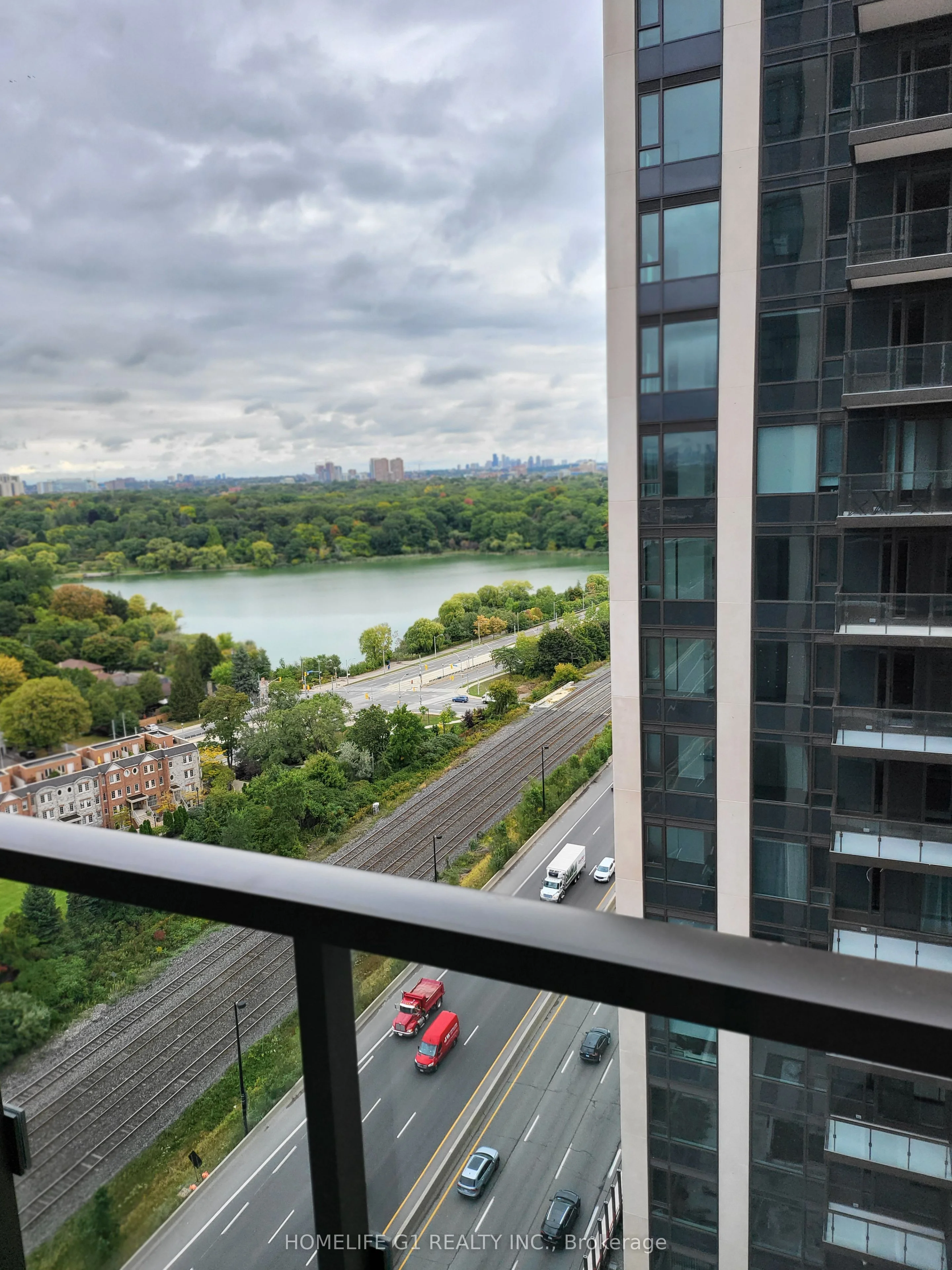 1928 Lakeshore Boulevard W 2303, Toronto W06, On M6s 1a1