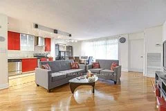 3025 The Credit Woodlands 317, Mississauga, ON L5C 2V3