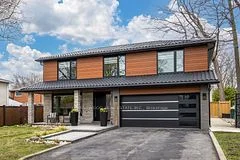 3270 Grassfire Crescent, Mississauga, ON L4Y 3K1