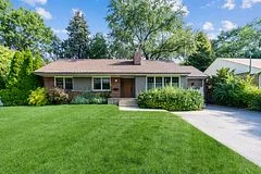 1497 Park Royale Boulevard, Mississauga, On L5e 2y8