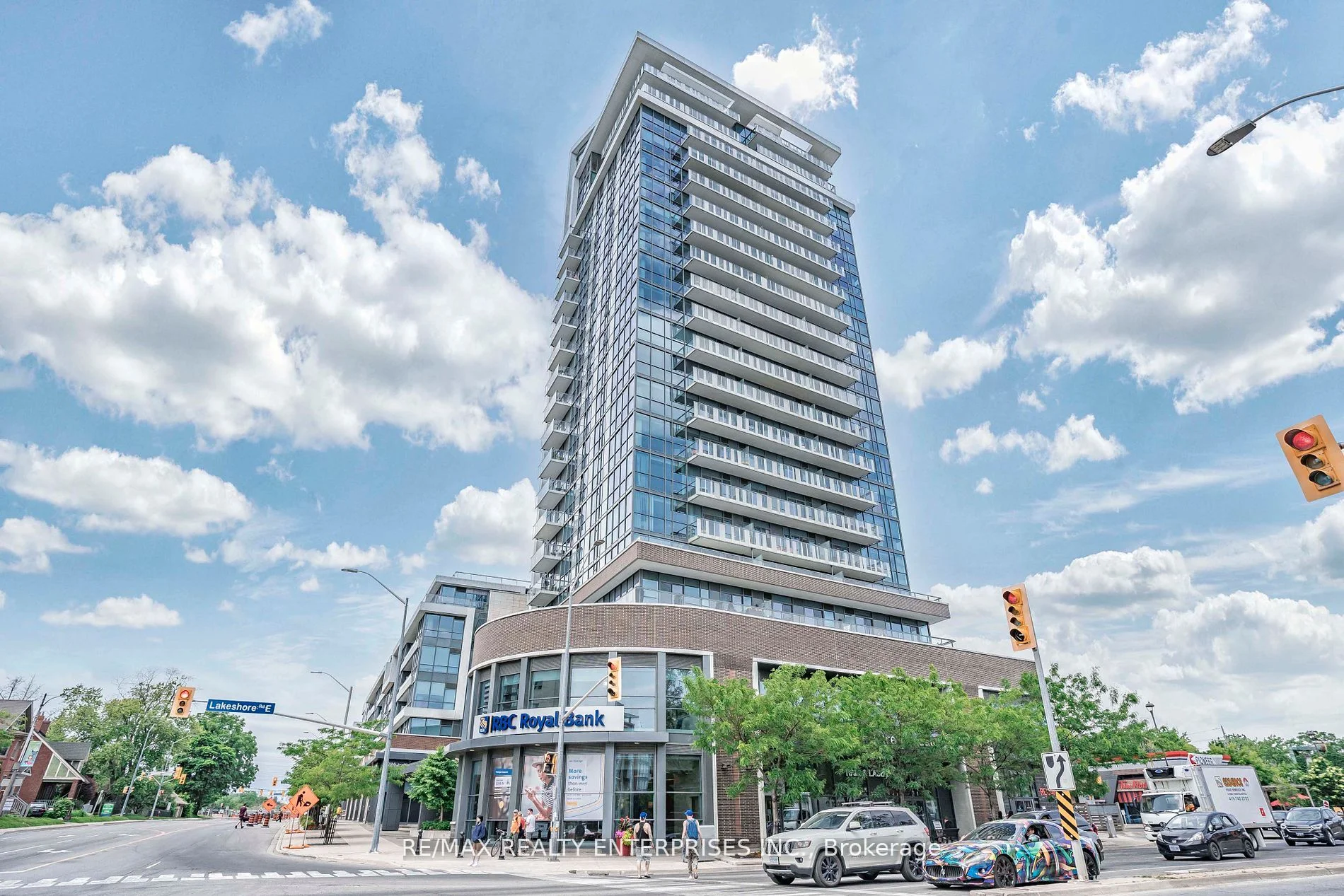 1 Hurontario Street 201, Mississauga, ON L5G 0A3