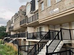 3025 Finch Avenue W 2028, Toronto W05, On M9m 0a2