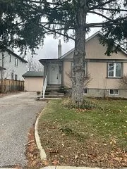 115 Angelene Street, Mississauga, ON L5G 1X1