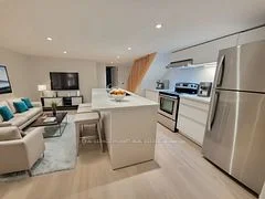 333 Silverthorn Avenue H, Toronto W03, On M6n 3k5