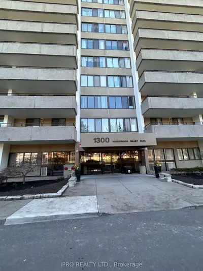 1300 Mississauga Valley Boulevard 1405, Mississauga, On L5a 3s9