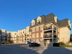 3351 Cawthra Road 202, Mississauga, On L5a 4n5