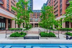 830 Lawrence Avenue W 1305, Toronto W04, On M6a 0b6