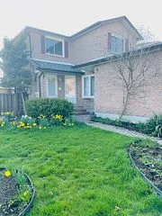 338 Kingsbridge Garden Circle, Mississauga, ON L5R 1K9