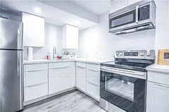 3282 Ivernia Road, Mississauga, On L4y 3e8