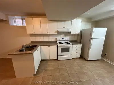 483 Ramonet Drive, Mississauga, On L5w 1p3