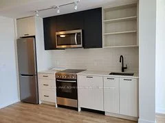 2300 St Clair Avenue W 613, Toronto W02, On M6n 1k8