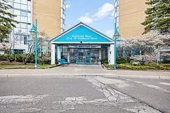 35 Trailwood Drive 1611, Mississauga, On L4z 3l6