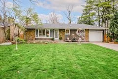 1267 Gainsborough Drive, Oakville, ON L6H 2H5