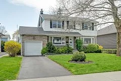 2112 Courtland Drive, Burlington, On L7r 1r9