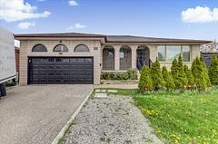 124 Honeywood Road, Toronto W05, On M3n 1b4
