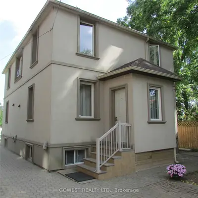 19 Troy Street 2nd, Mississauga, On L5g 1s6