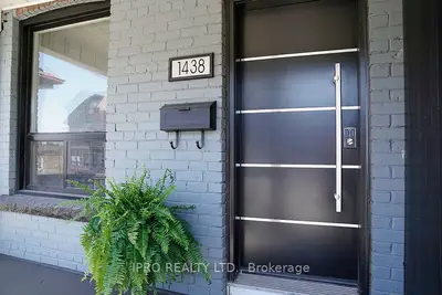 1438 Bloor Street W, Toronto W02, On M6p 3l6
