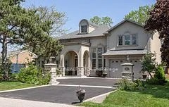 411 Seabourne Drive, Oakville, On L6l 4e9