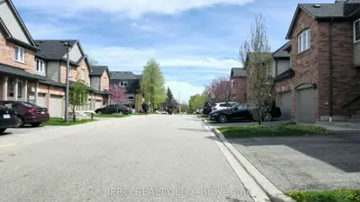 180 Forum Drive 21, Mississauga, On L4z 3y2