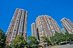 335 Webb Drive 203, Mississauga, On L5b 4a1