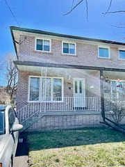 59 Woodbury Road, Toronto W06, ON M8W 1X8