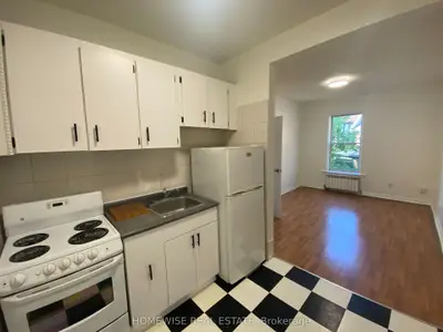 1 Triller Avenue 303, Toronto W01, On M6k 3b7