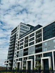 3220 William Colston Avenue 719, Oakville, On L6h 7x9