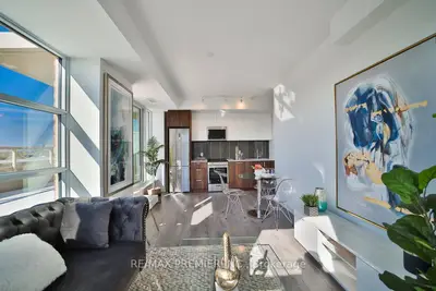 1787 St. Clair Avenue W 623, Toronto W03, On M6n 1j6