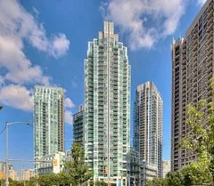 3939 Duke Of York Boulevard 2701, Mississauga, On L5b 4n2