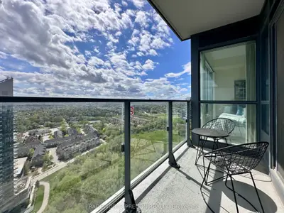 2220 Lake Shore Boulevard W 3010, Toronto W06, On M8v 0c1