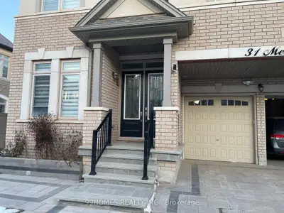 31 Merlin Street, Oakville, On L6h 7c5