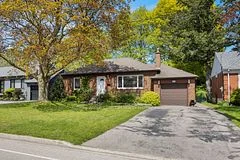 1399 Applewood Road, Mississauga, ON L5E 2L9