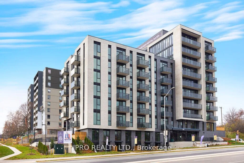 291 Queens Avenue #105, Oakville, On L6h 2b4