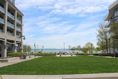 16 Brookers Lane 204, Toronto W06, On M8v 0a5